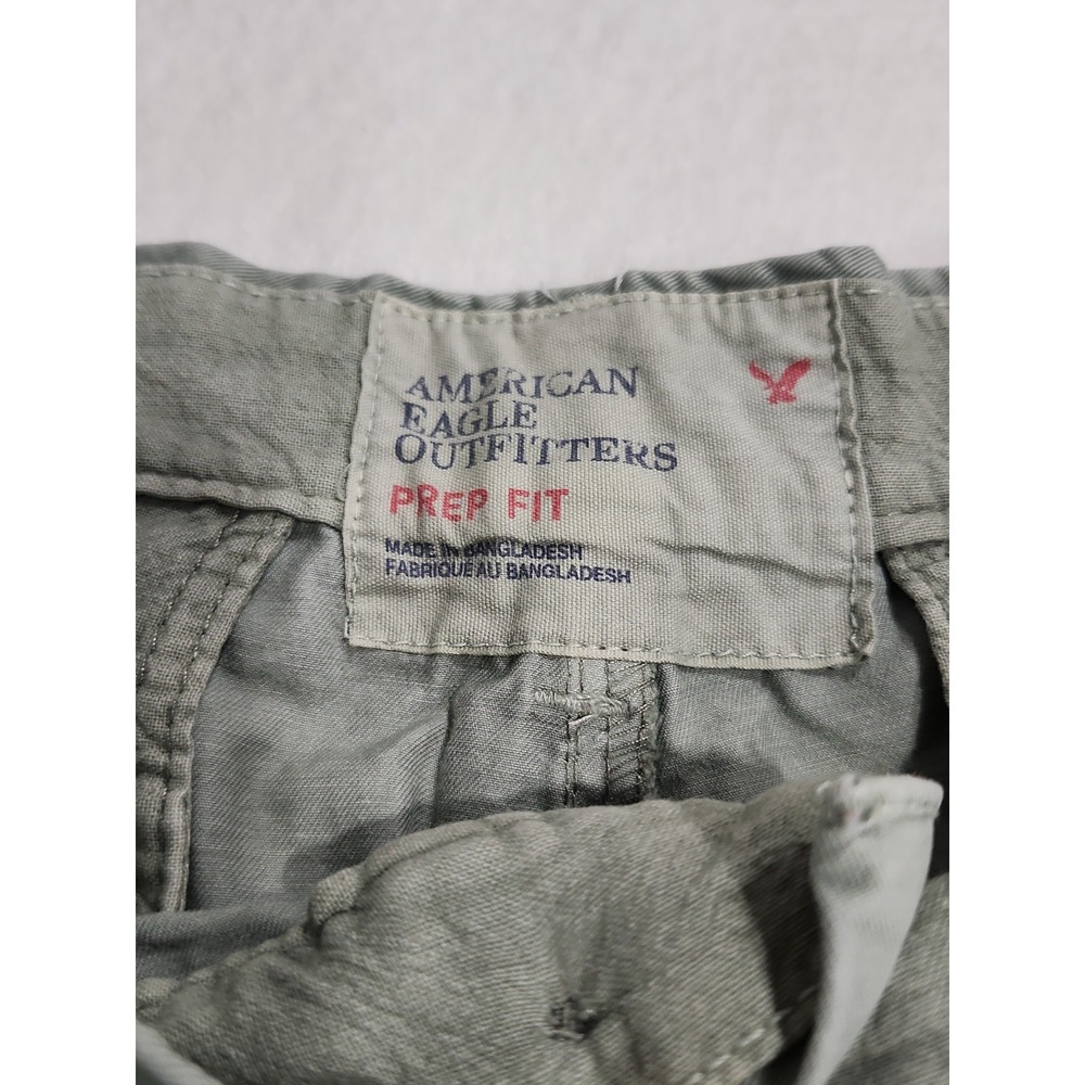 American Eagle Shorts Mens 34 Prep Fit Olive Green Chino Casual Flat Front - Picture 2 of 11
